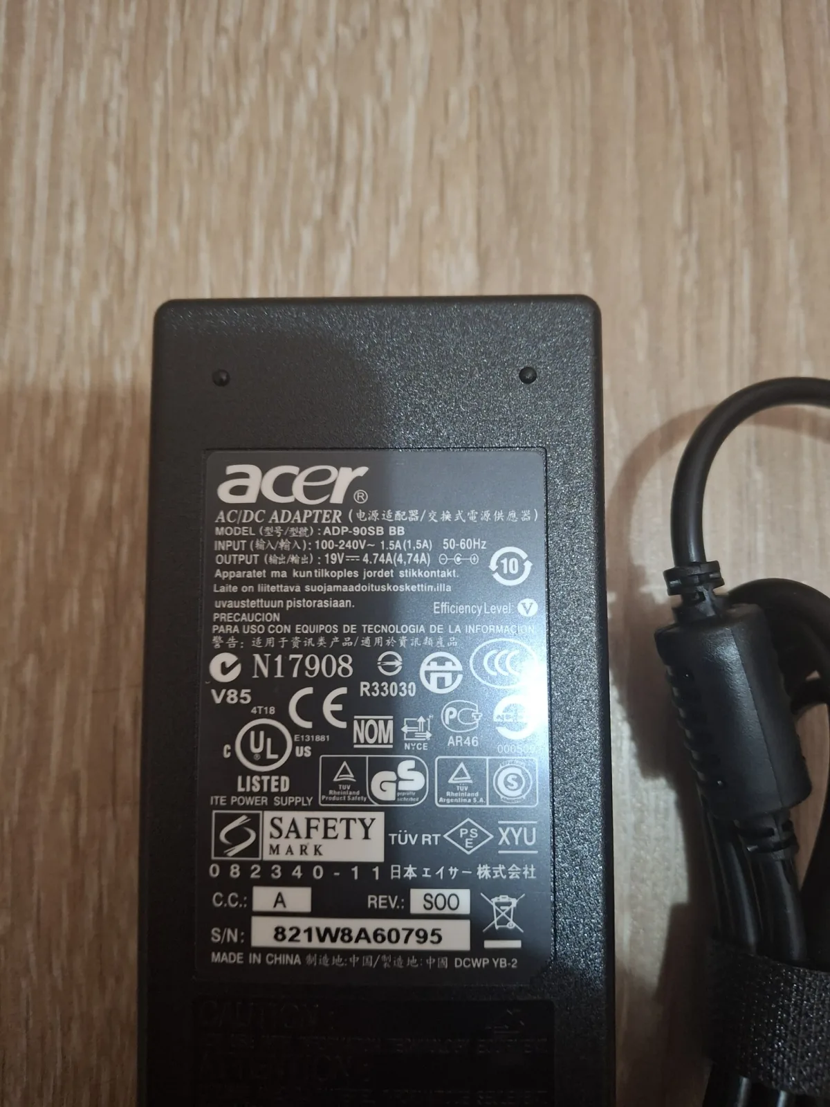 acer punjac 4.74a 90w 3.0x1.1mm original novo