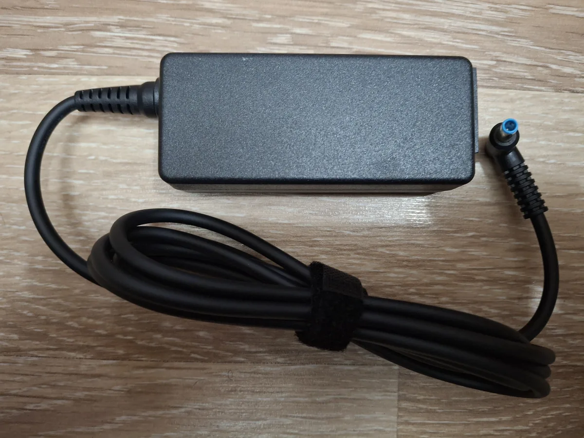 hp punjac 19.5v 2.31a 45w 4.5x3.0 original novo