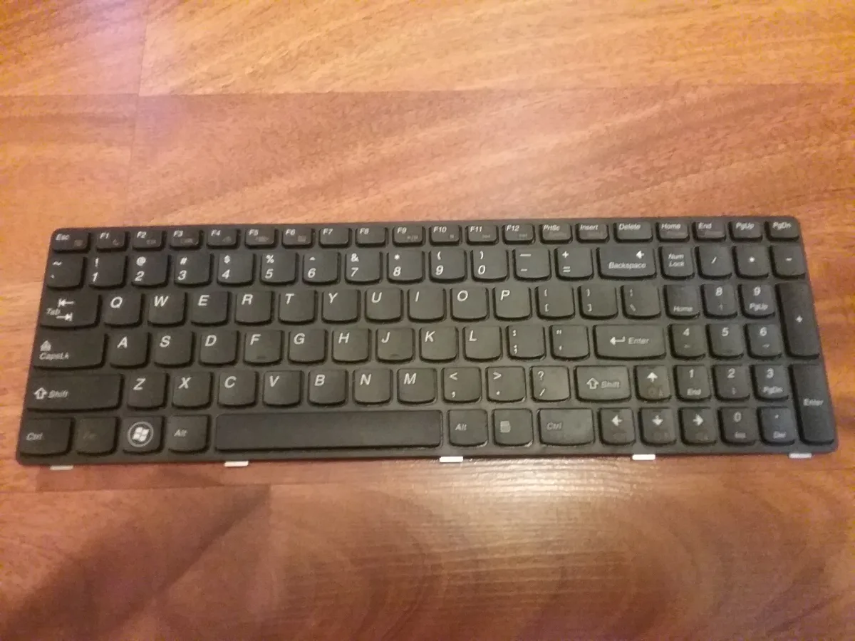 nova tastatura lenovo v570 v570c v570ca v570g v575 y570