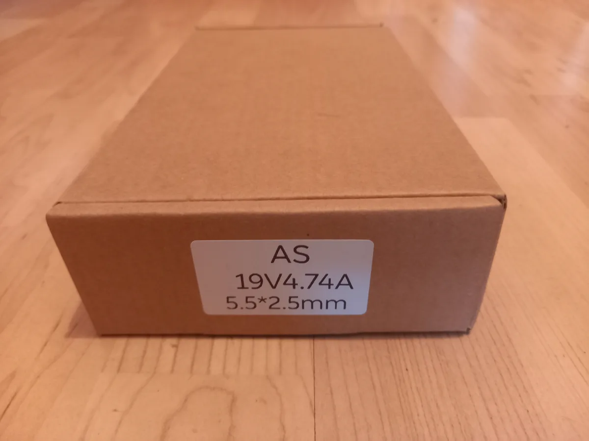 asus punjac ADP-90YD B, ADP-90SB BB original novo