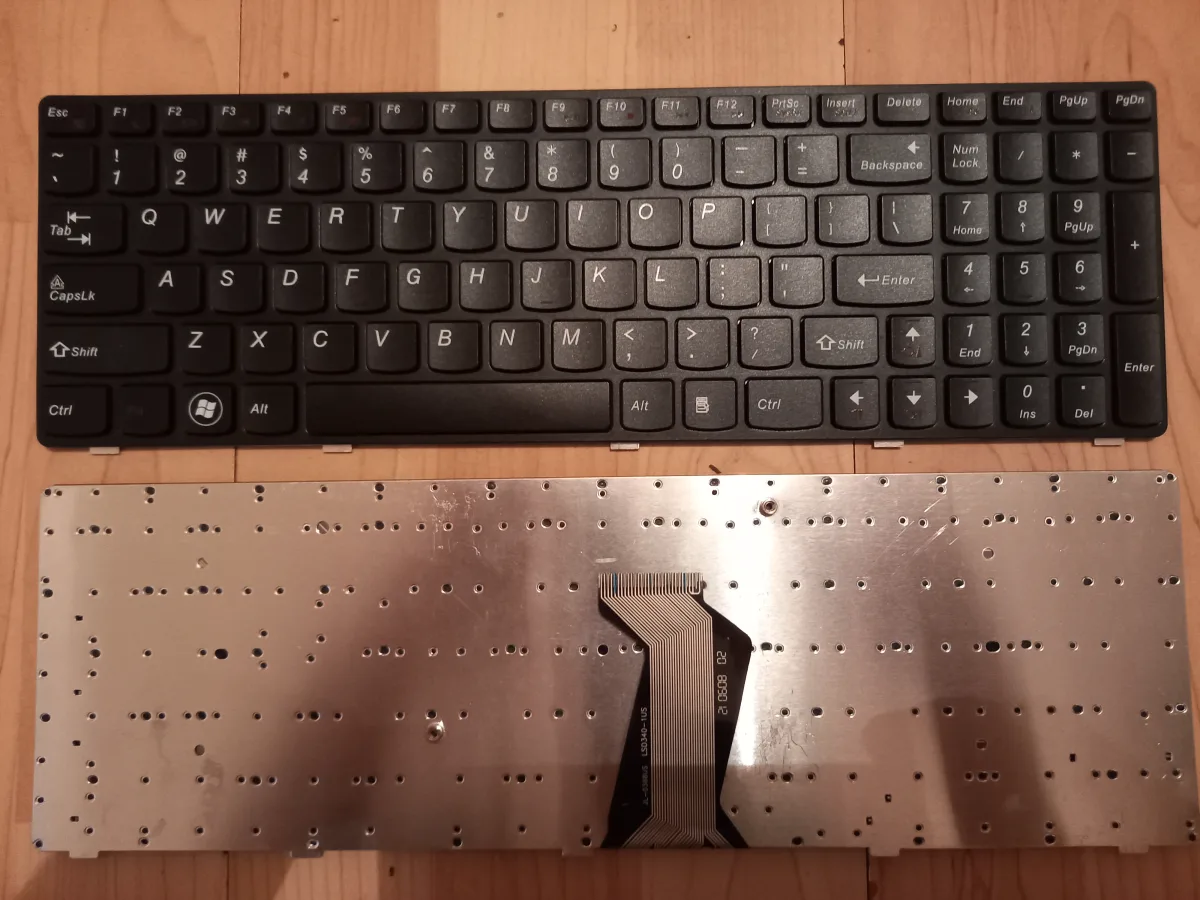 nova tastatura lenovo y570 Y570N-ITH Y570P Y570P-ISE