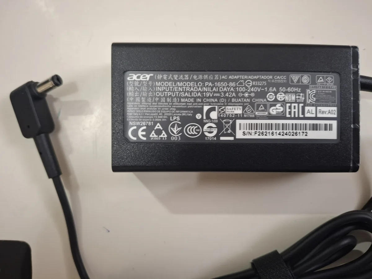 acer a615-51 a615-51g e5-476 e5-523 e5-552 punjac original novo