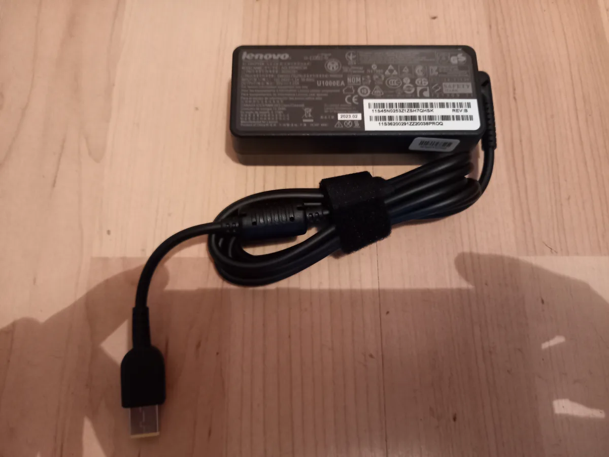 lenovo punjac x240 x250 x260 s230 s431 original novo